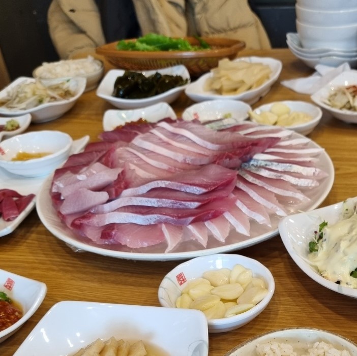수눌음 방어회